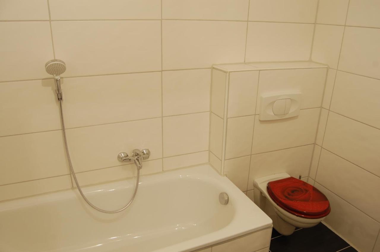 Wohnung Mit Kamin Terrasse Und Grill In Der Naehe Von Nuernberg Burgthann Esterno foto